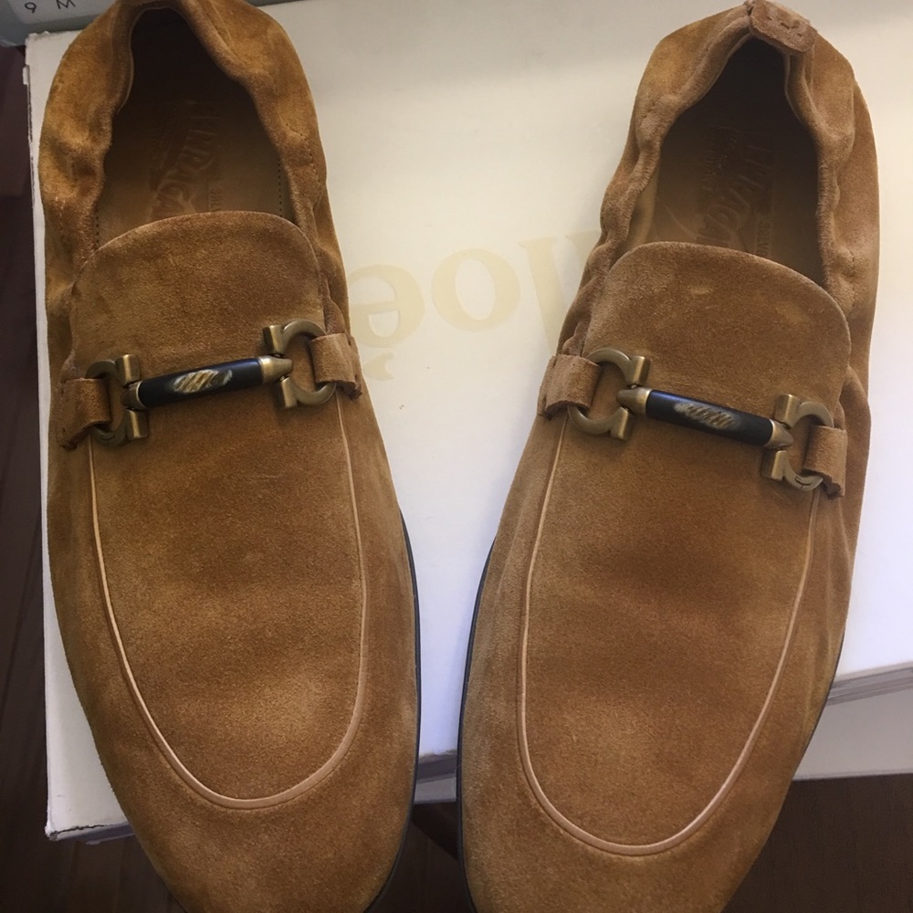 Ferragamo seude men shoe
